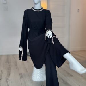 Mina Set-Refined Elegance with a Touch of Sparkle