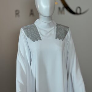 White straight abaya without belt view